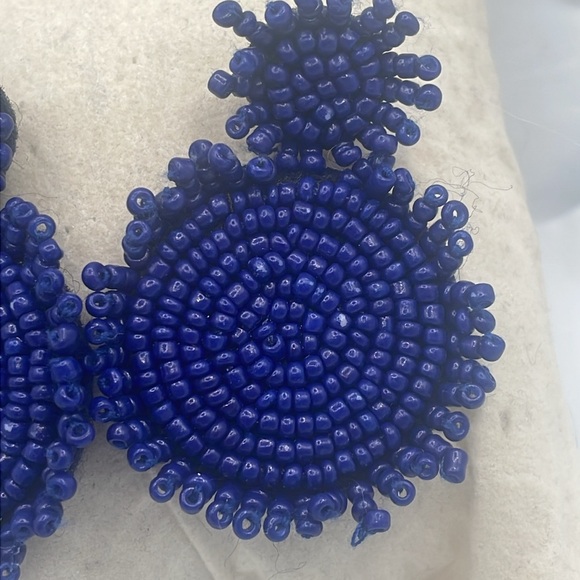Vintage Navy Blue glass beaded earring - Picture 2 of 4
